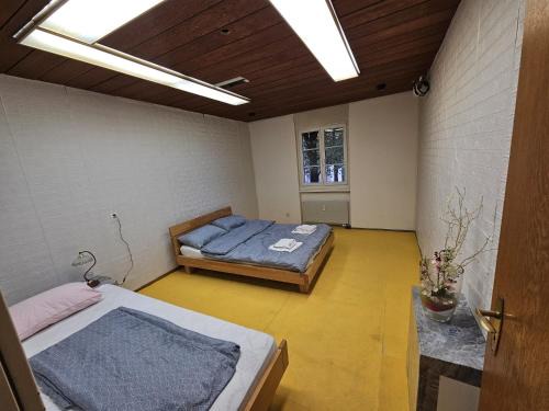 Old Town Hotel | Venus - Cozy Private Room - Chur Old Town