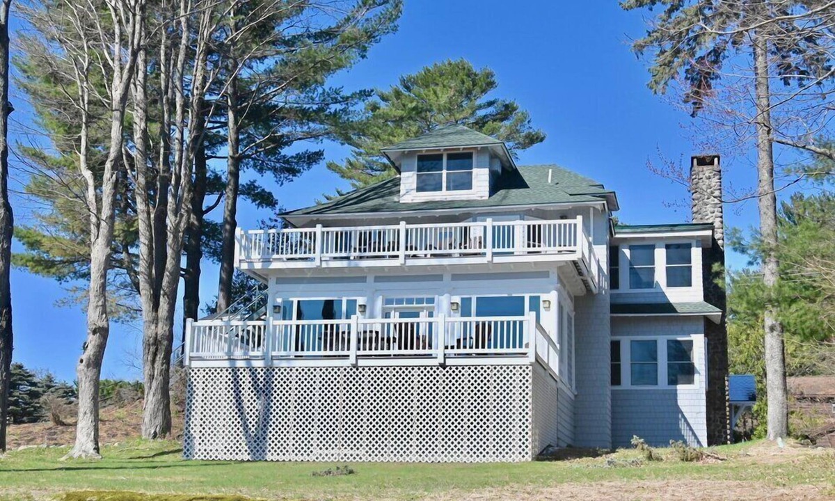 Lake Placid House | Veranda 4 Bedroom Unit 1