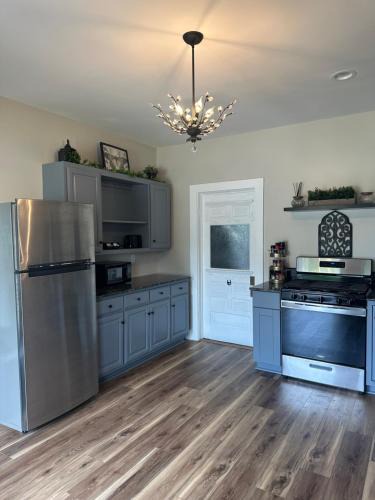 Morris House | Verbena Cottage