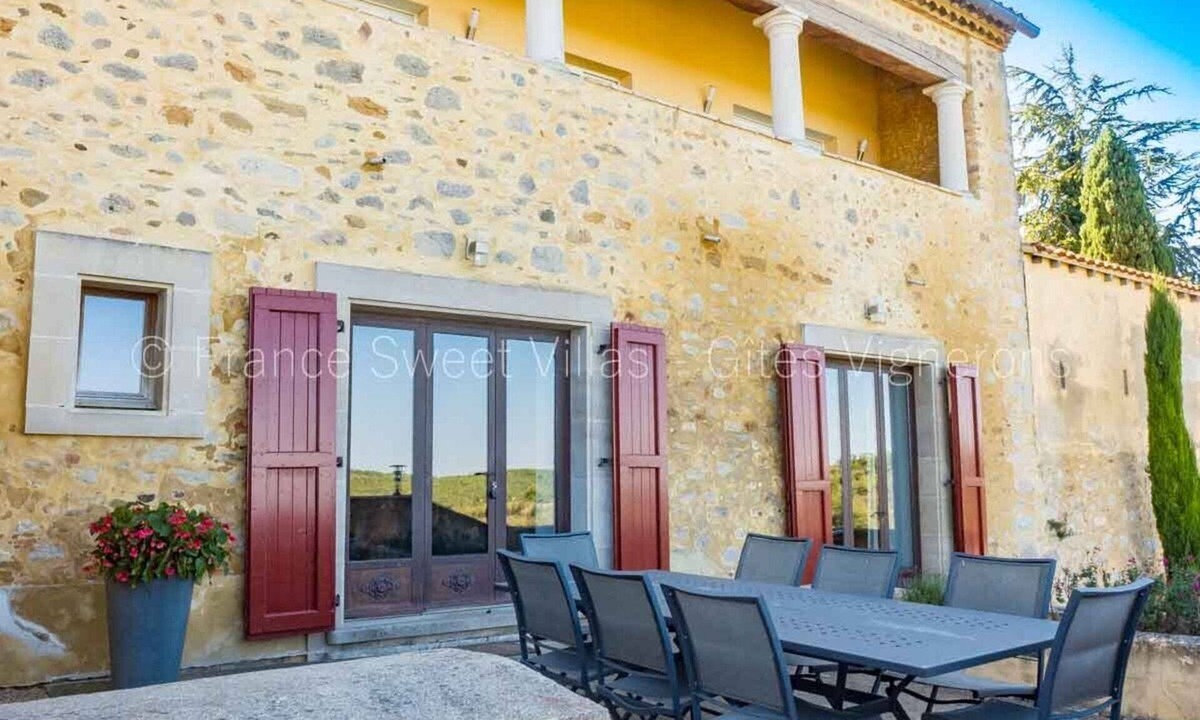 Pauligne Other | Very beautiful house upto 8 people with large pool and views