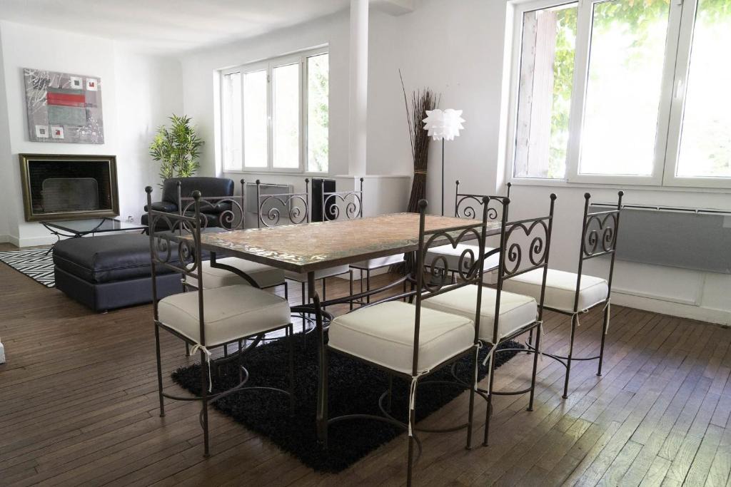Puteaux Apartment | Very beautiful house with GARDEN in Puteaux