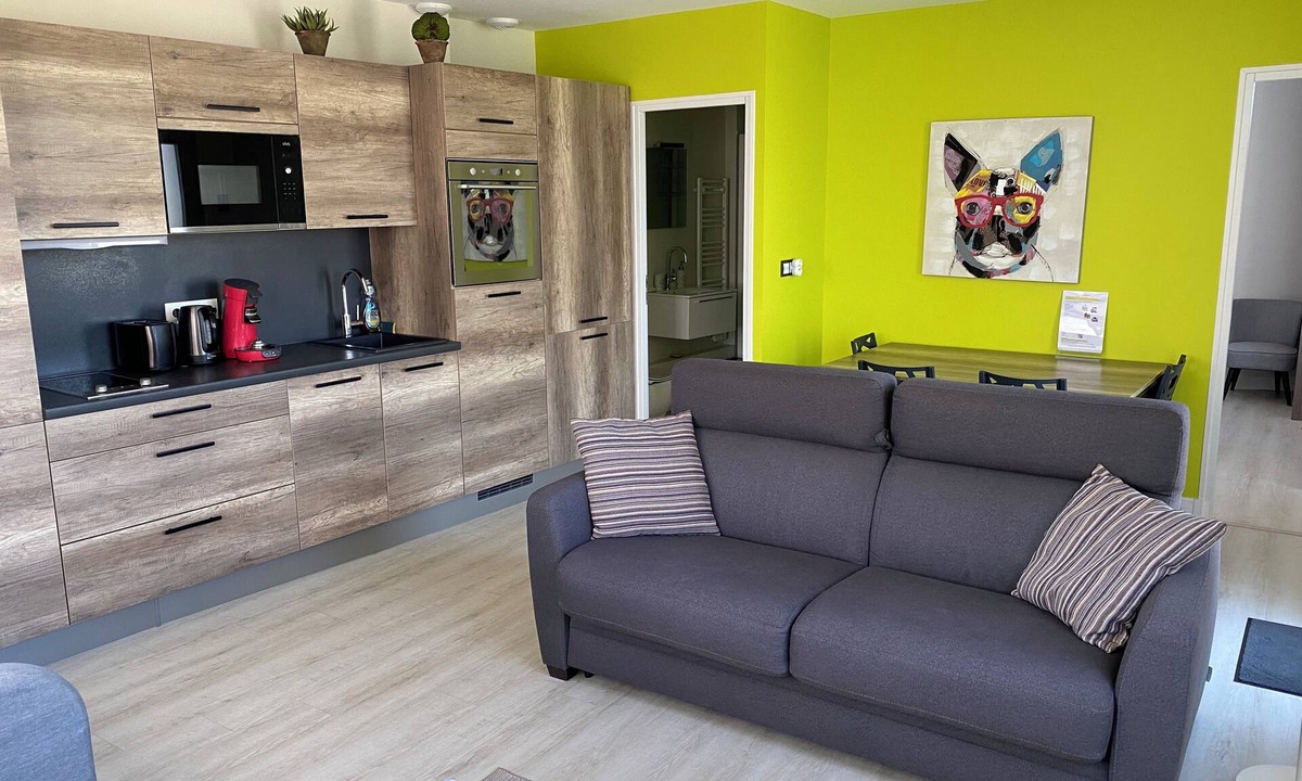 Chateauroux Apartment | Very bright, quiet gîte with panoramic view, opening onto huge terrace.