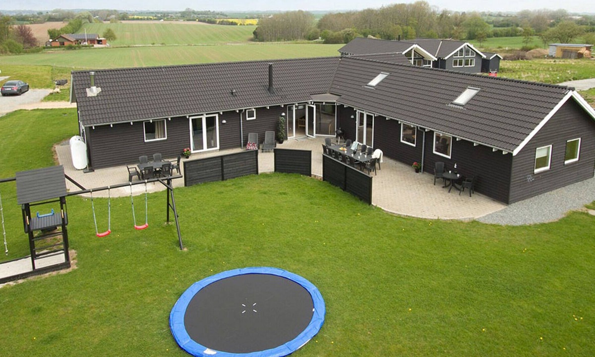 Høruphav House | Very large exclusive pool house near the beach