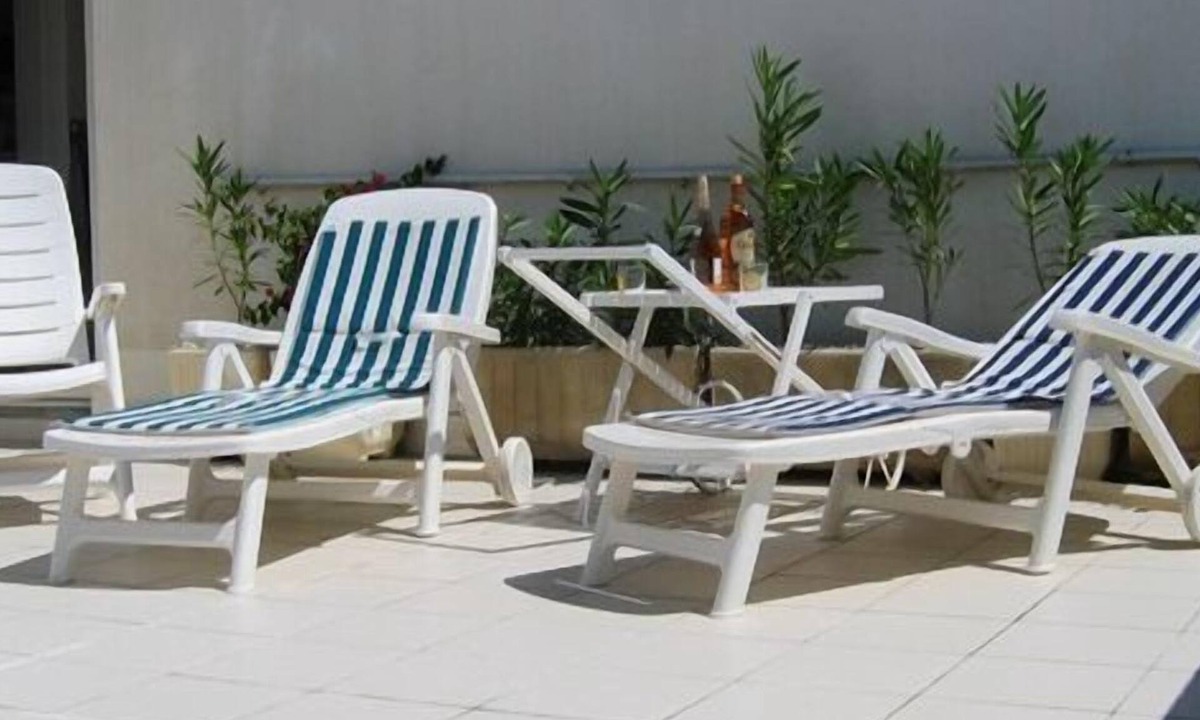 Le Couchant Apartment | Very nice apartment. 5 rooms with terraces, 8 persons 150m. Beach
