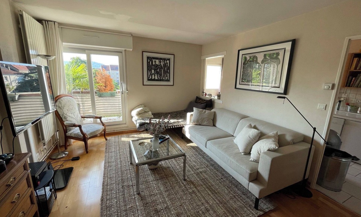 Montigny-les-Metz Apartment | Very pleasant, quiet apartment facing the park