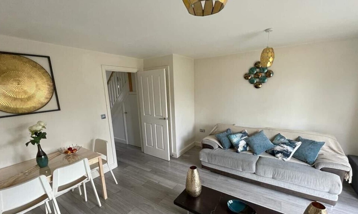 Tatenhill House | Very Spacious 2 Bedroom House