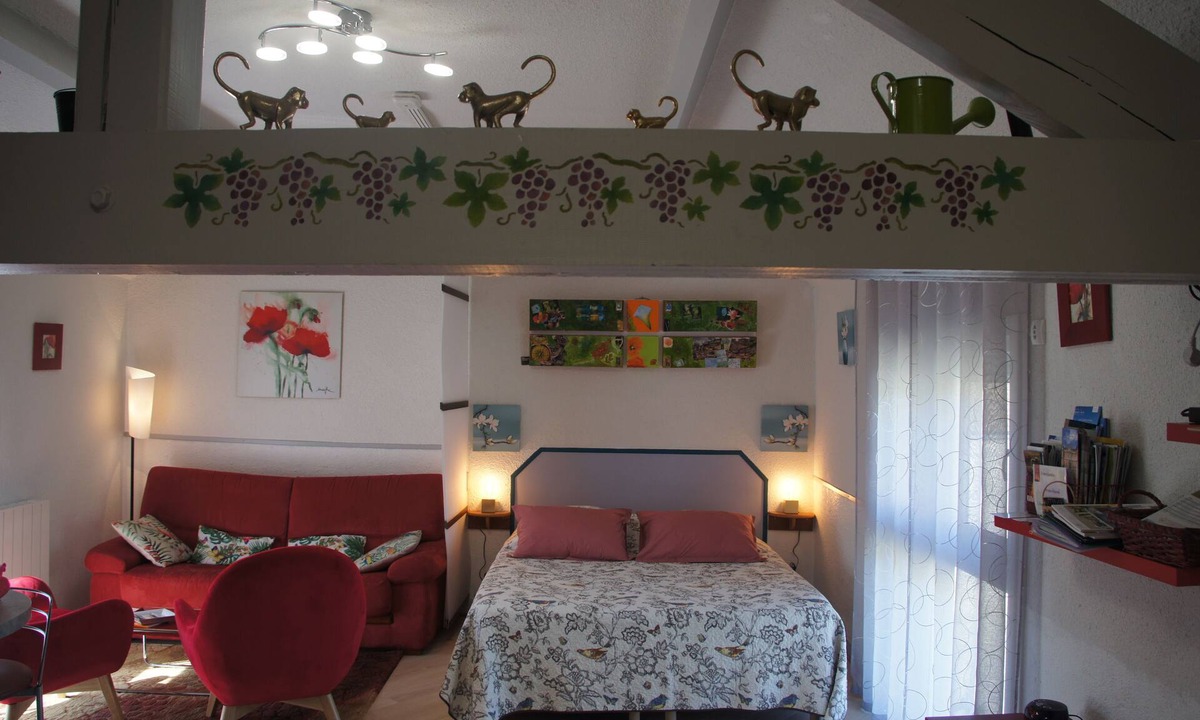 Champillon House | Very well-equipped gîte, quiet and comfortable.