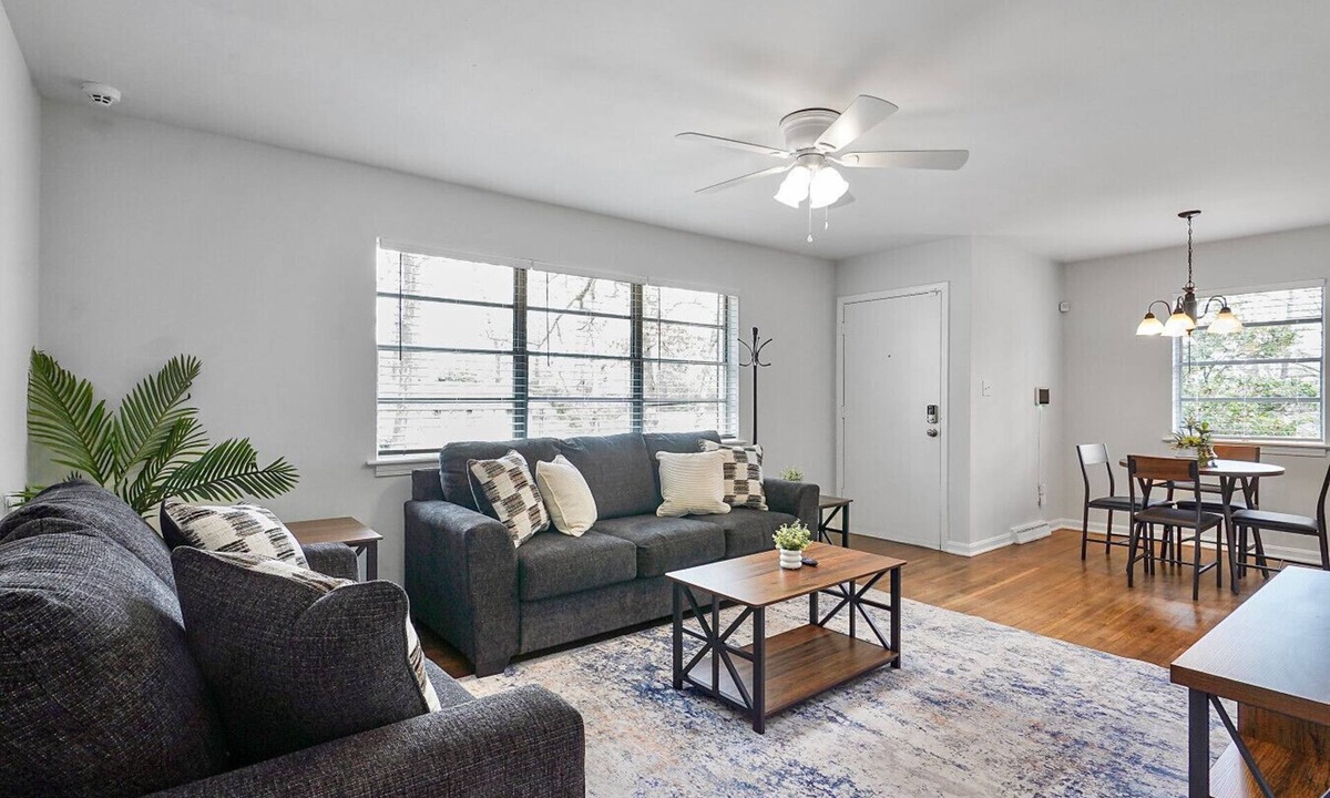 Crestline Heights House | Vestavia 3 BR Convenient Location