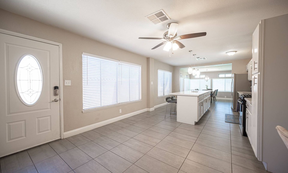 Las Vegas House | Via San Andros · 35% Fall Special - Hidden Gem by Rio/Palms!
