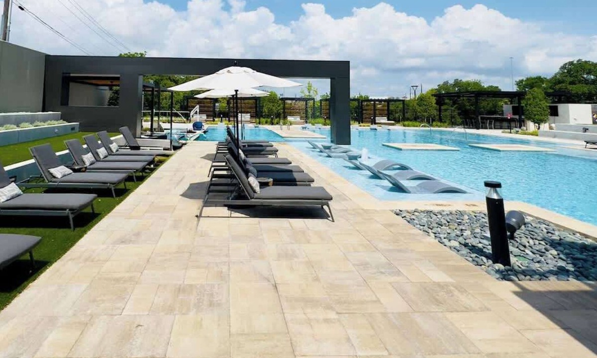 McNeil Apartment | Vibrant 2BR w/Pool + Game Room near Q2 Stadium