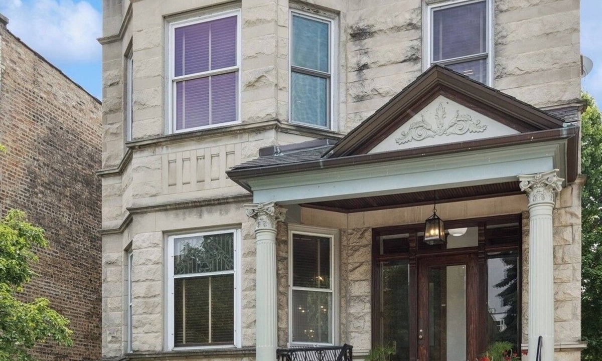 Ravenswood Apartment | Vibrant, walkable Andersonville Gem-easy access to Wrigley, venues and Downtown