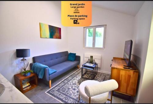 Mogneville Apartment | VIC Cottages