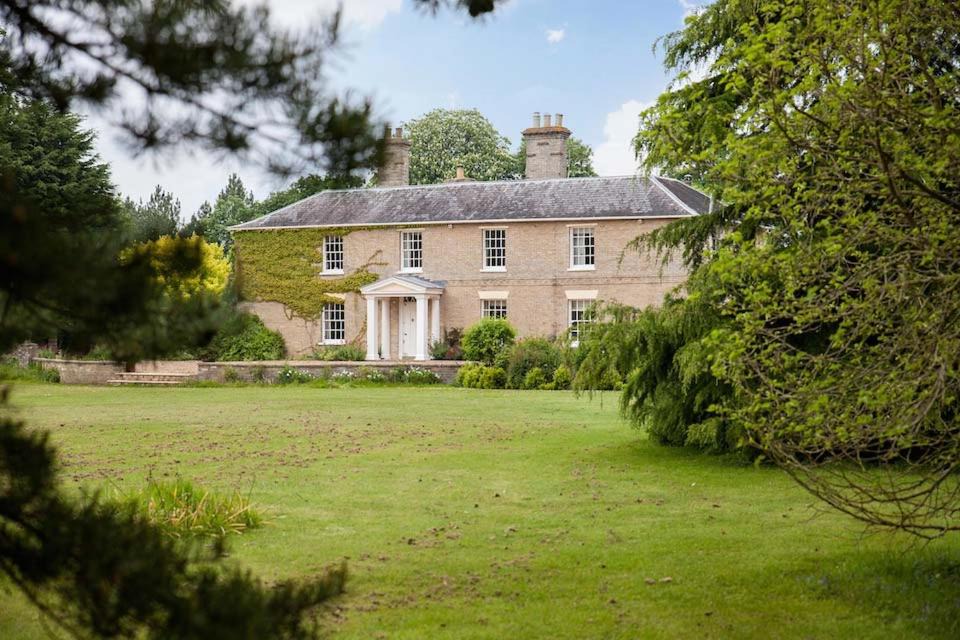 Great Hockham House | Vicarage House & Pool House
