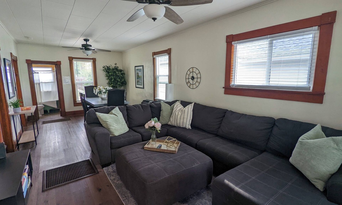 Great Falls House | Vicky's Place - 3 bed, 1-bath, Pet Friendly w/Yard & Parking