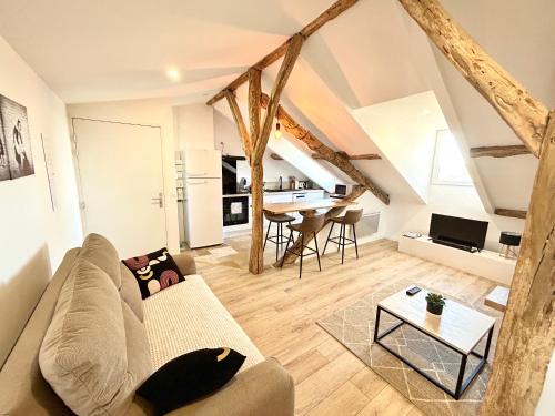 Auch Apartment | Victor Hugo - Petit cocon au calme - 2ème etage