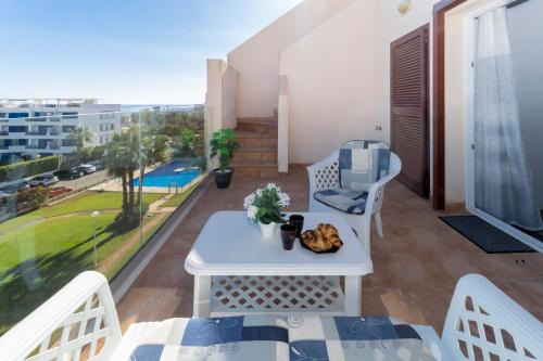 Flamenca Beach Apartment | Victoria Sunny flat with sea and pool view