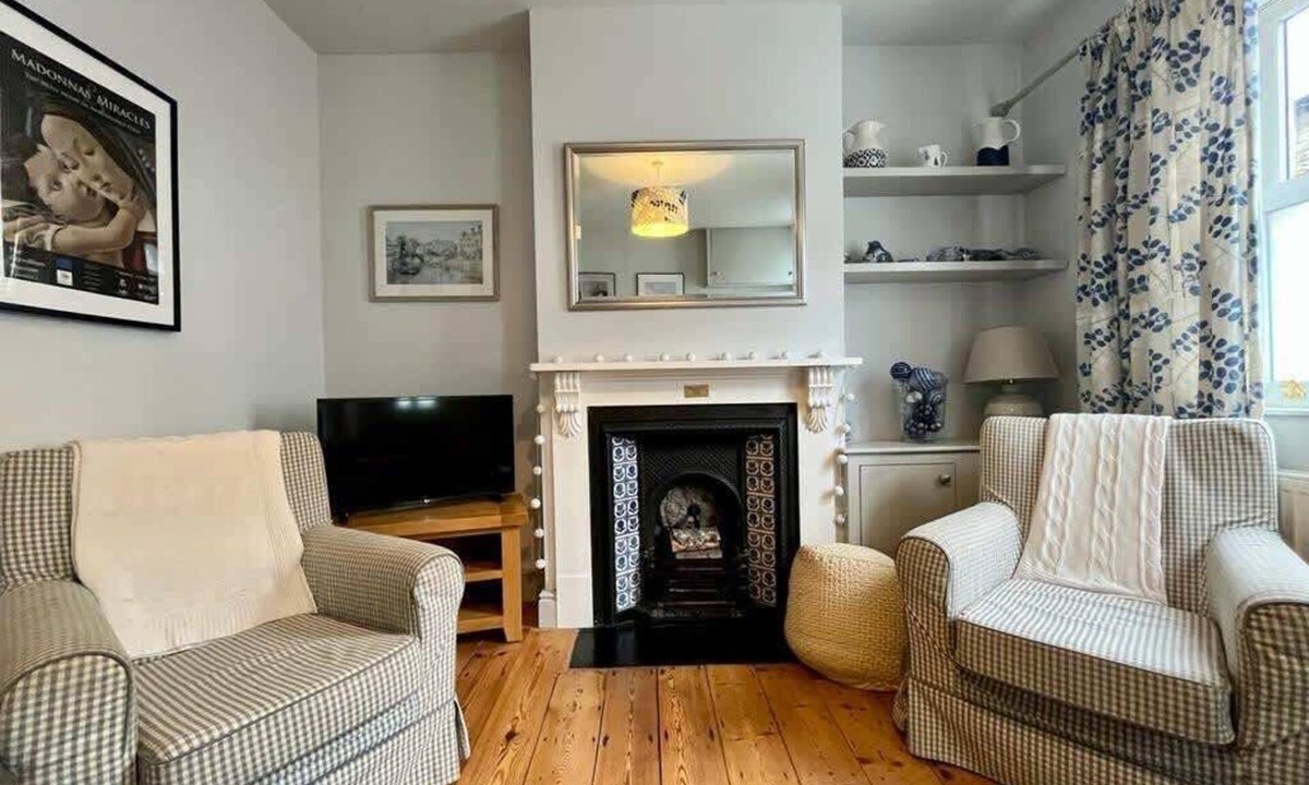 Cambridge House | Victorian Home with Courtyard, Off-Site Parking