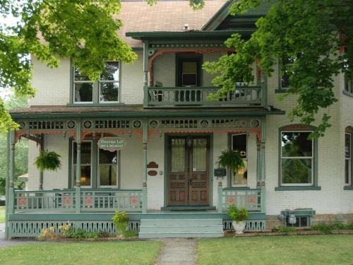 Clearfield Bed & Breakfast | Victorian Loft Bed and Breakfast