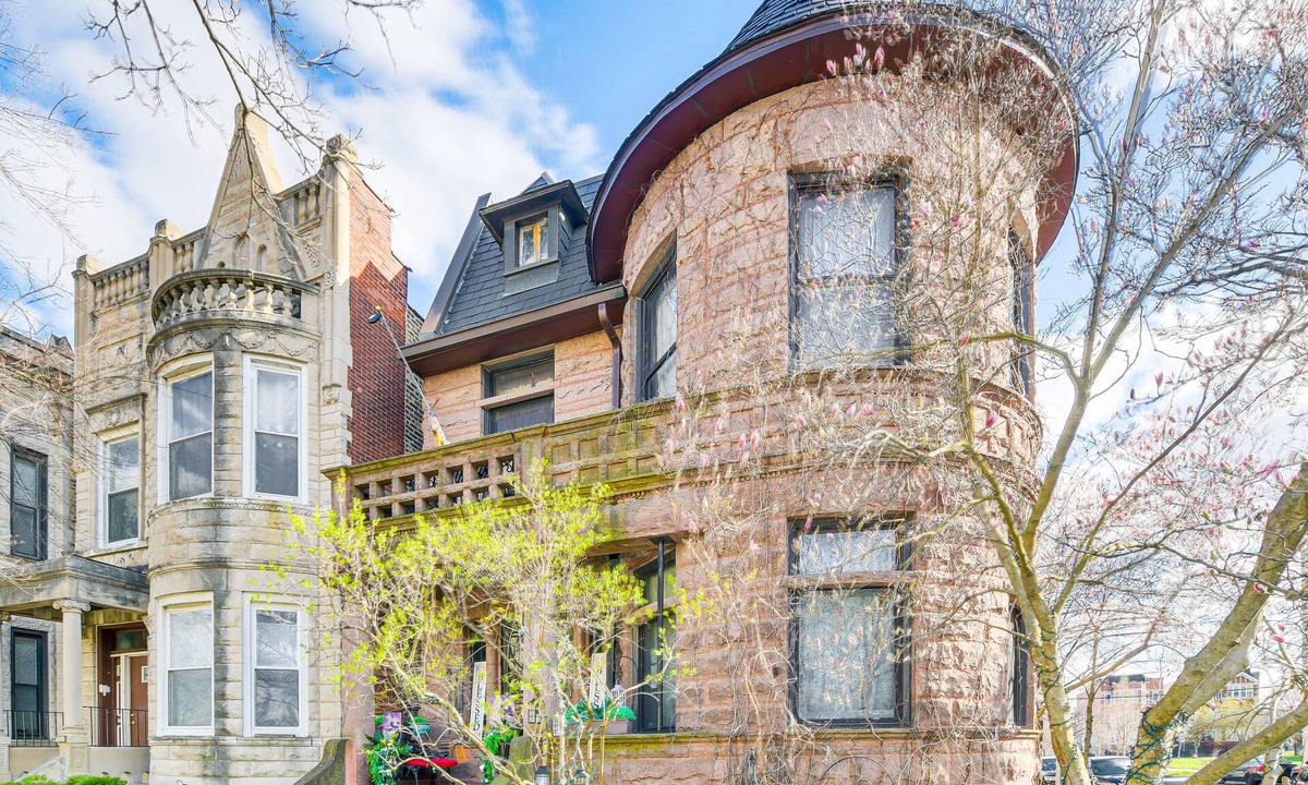 East Garfield Park House | Victorian Mansion in Garfield Park