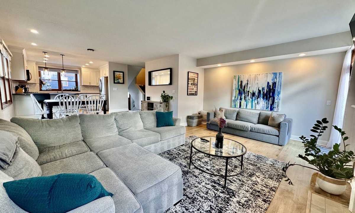 Victorian Village House | Victorian Village Townhome, large living space in the heart of the short north!