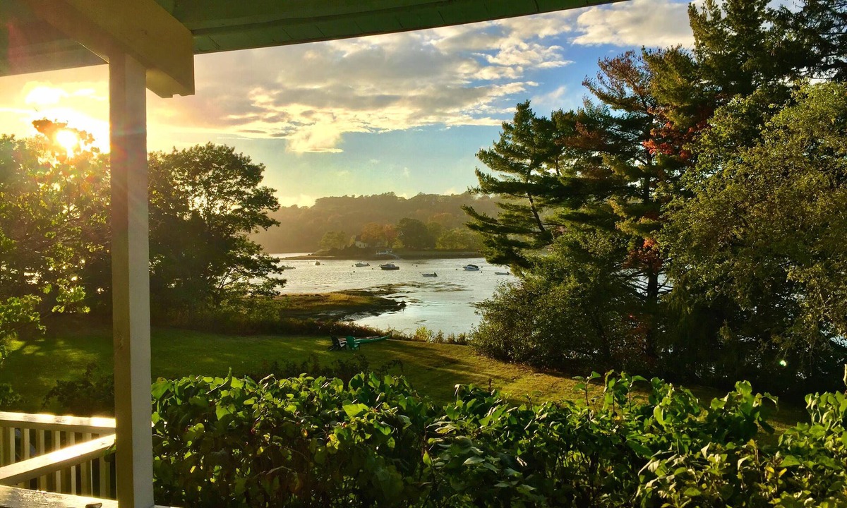 Damariscotta House | Victorian with Lawn & Beautiful Water Views.