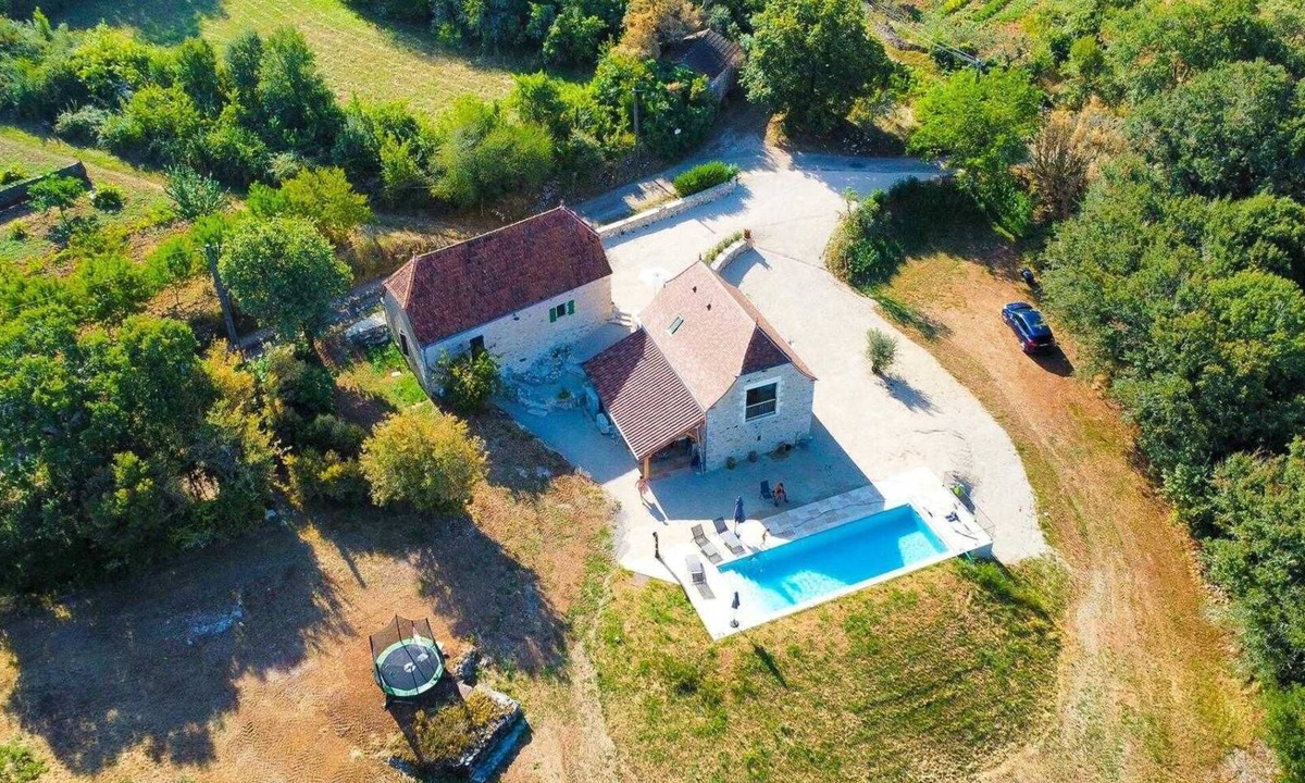 Lentillac-du-Causse House | Victorine's Farm