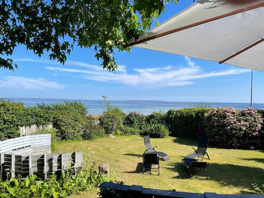 Snekkersten Villa | Vidunderlig villa med direkte havudsigt