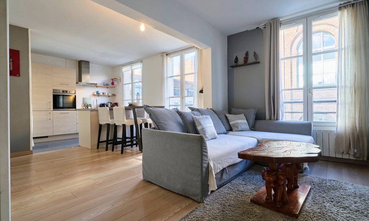 Old Lille Apartment | Vieux-Lille : equipped apartment with parking