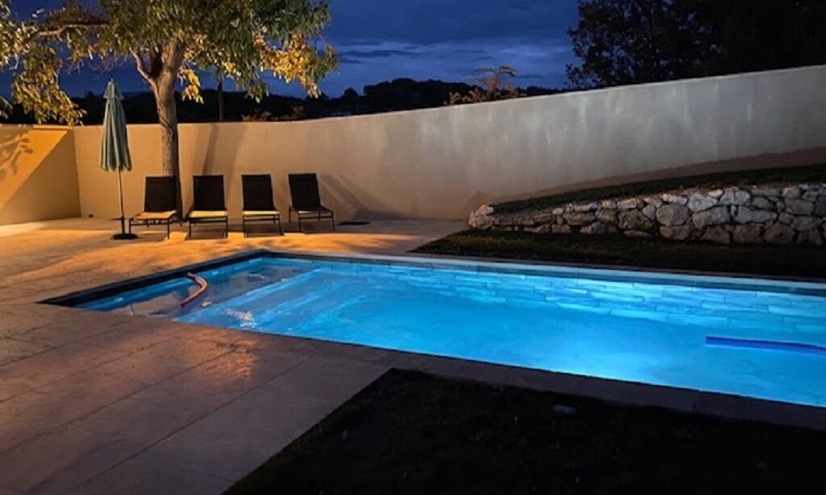 Malemort-du-Comtat House | VIEUX MAS VAUCLUSE