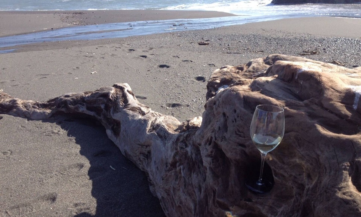 Harbor House | VIEW! BEACH! HOT TUB! FIREPLACE! REPEAT!