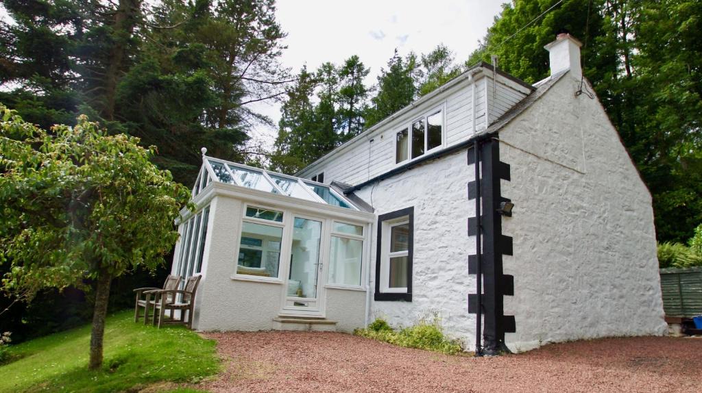 Lochearnhead House | View Cottage