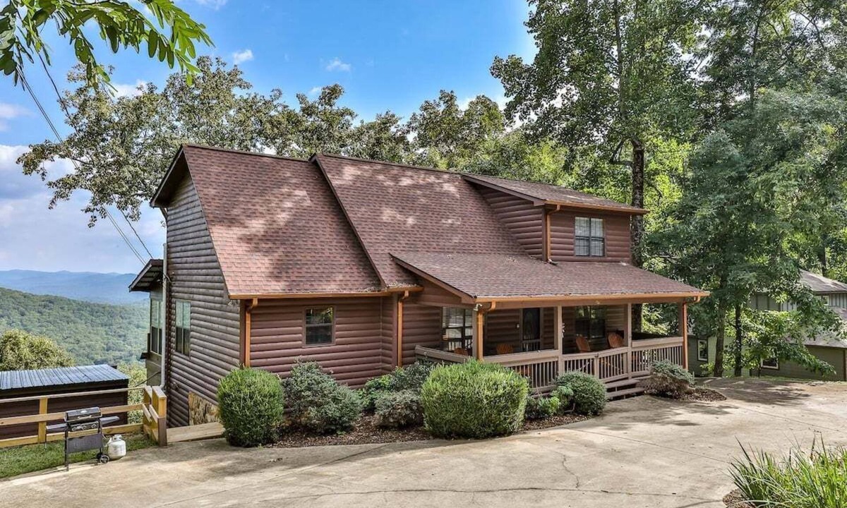 Walnut Mountain Cabin | View-ti-Ful Spendor - Gorgeous Mountain Views -