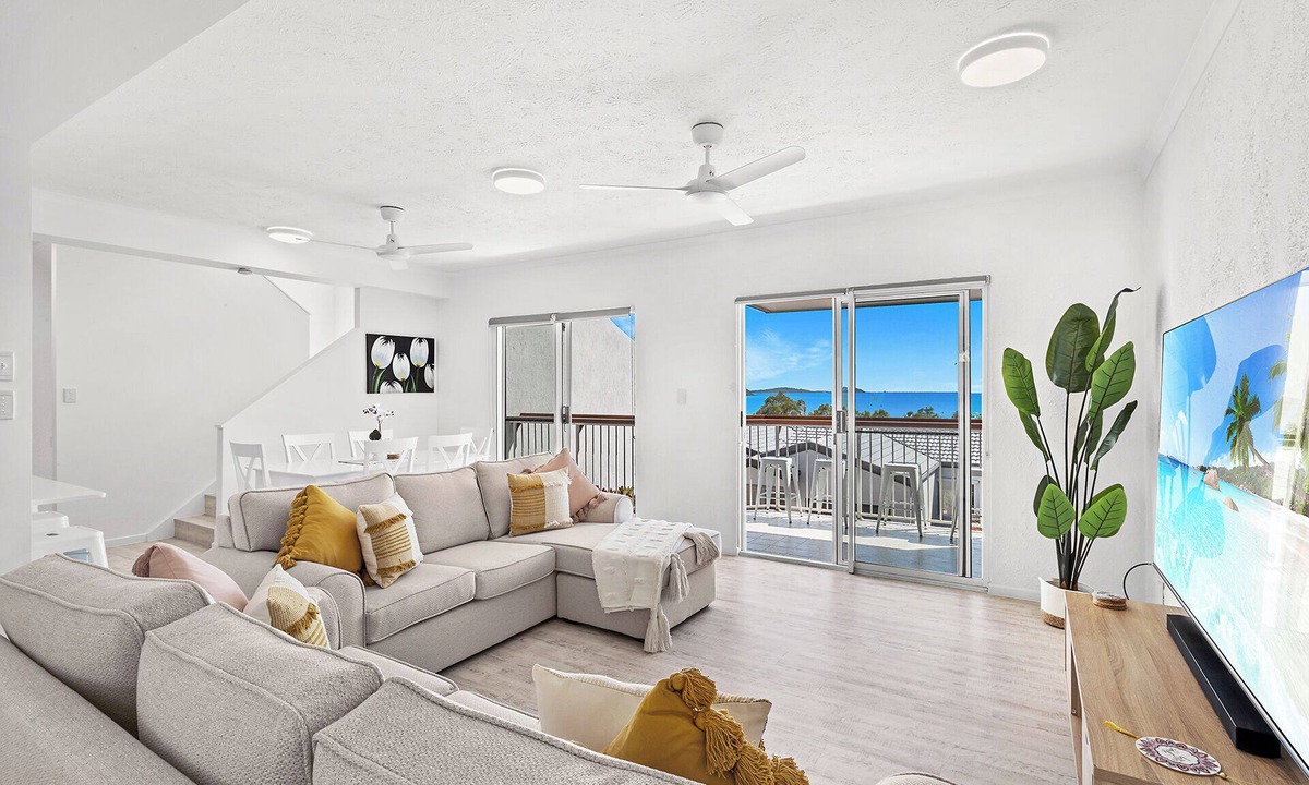 Cannonvale Villa | View Whitsundays - 3 bed 2 bath Villa