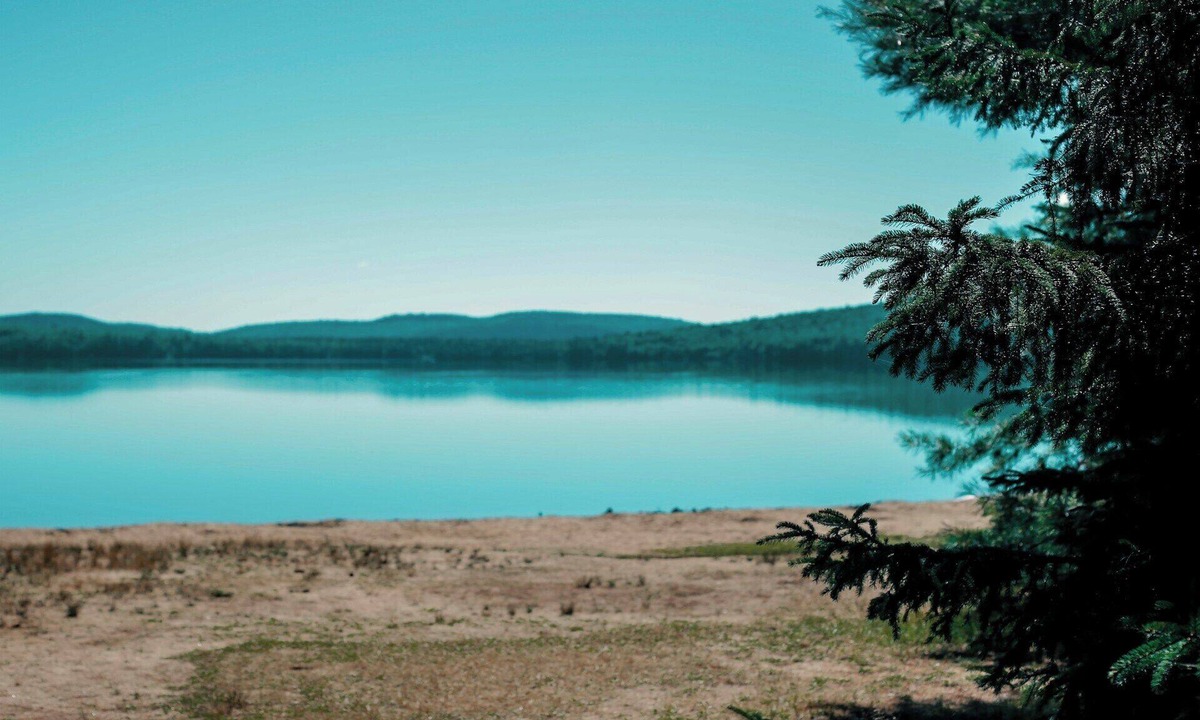 Renton House | VIEWS ACROSS LAKE WASHINGTON