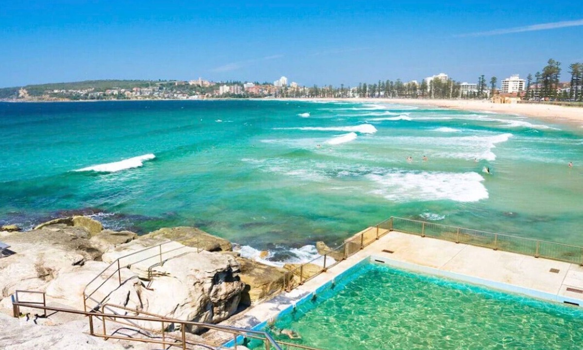 Queenscliff Apartment | Views over Manly Beach