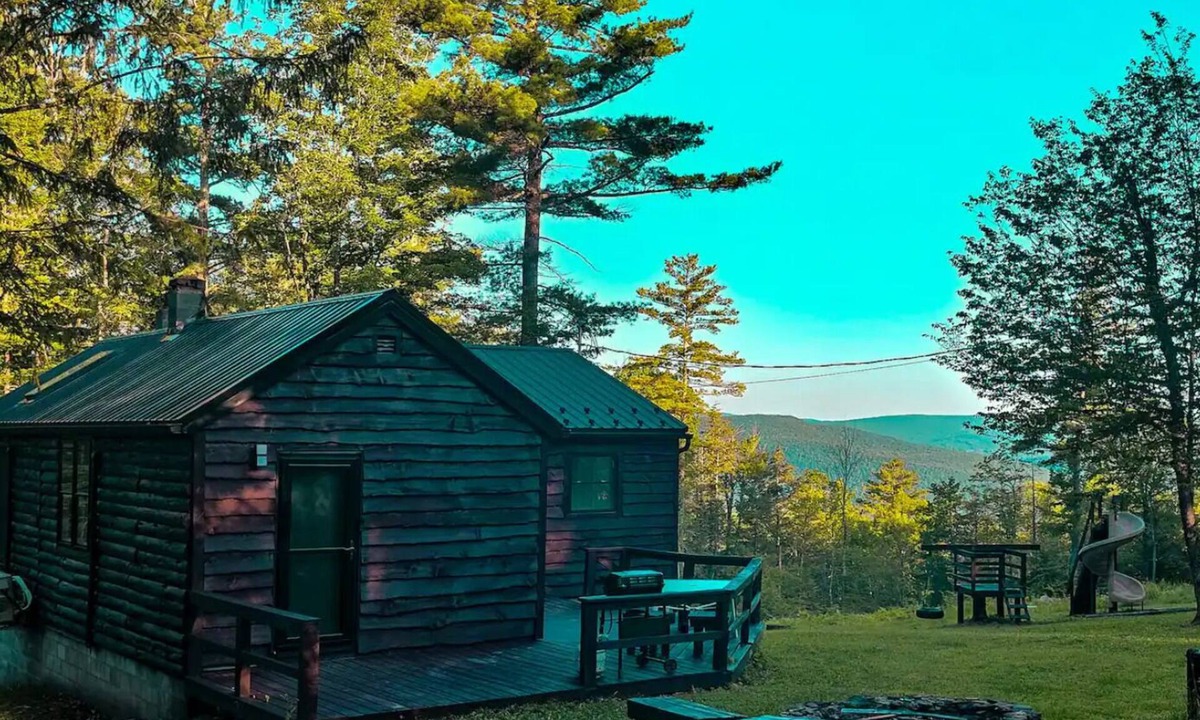 Fultonham Cabin | Views, Pines & Perfect Vibes