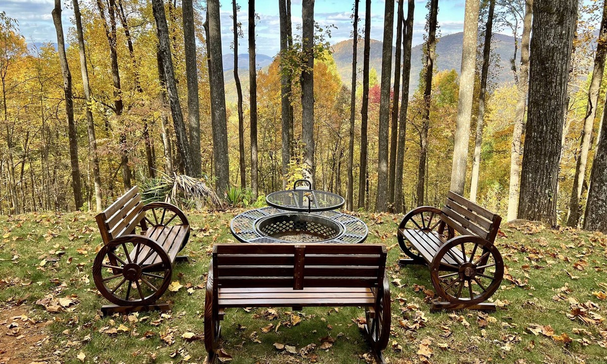 Walnut Mountain Cabin | Views - Updated Cabin on Walnut Mountain- Pet Friendly