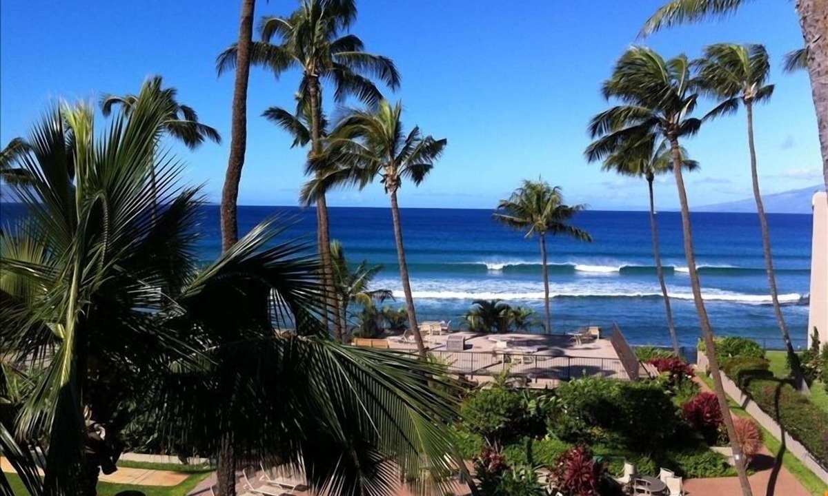 Honokowai Condo | Views! Views!