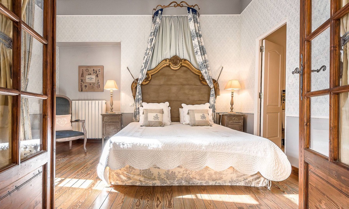 Pezenas Hotel | Vigniamont - Luxury B&B
