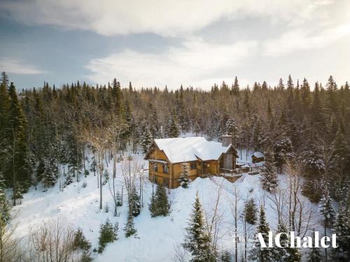Petite-Riviere-Saint-Francois Ski Chalet | Villa Alpine - Alpin en Foret - Spa