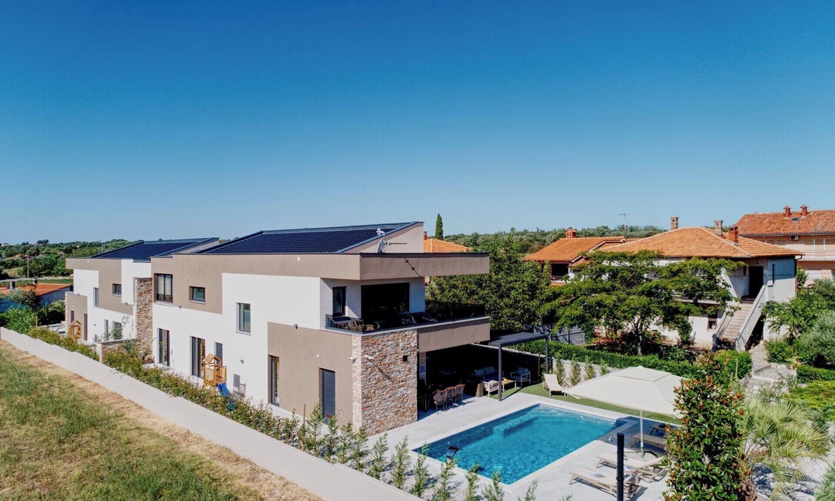 Marcana Villa | Vila Pieron & Bavigo Holiday Complex for 16 Persons by Istrabook