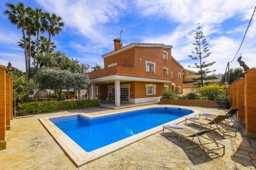 Salou Villa | VILADOMAT BEACH - Only Families Villa