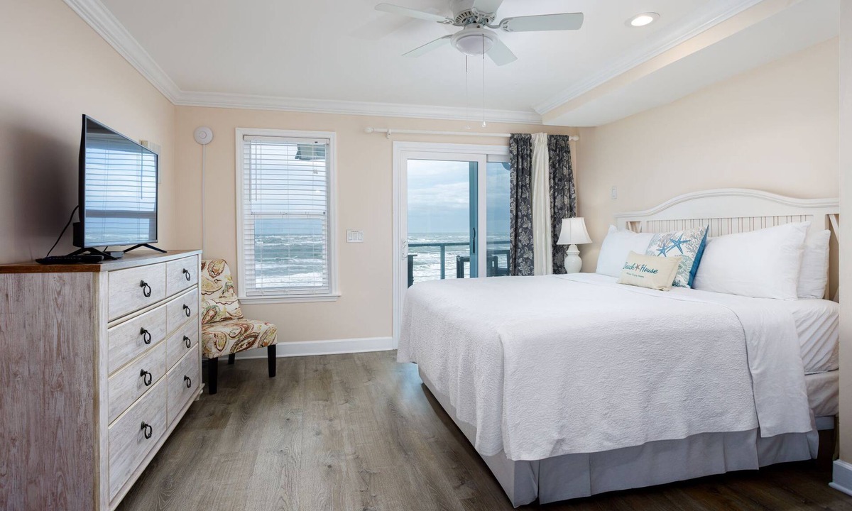 Vilano Beach Hotel | Vilano Beach- Shoreline Studio