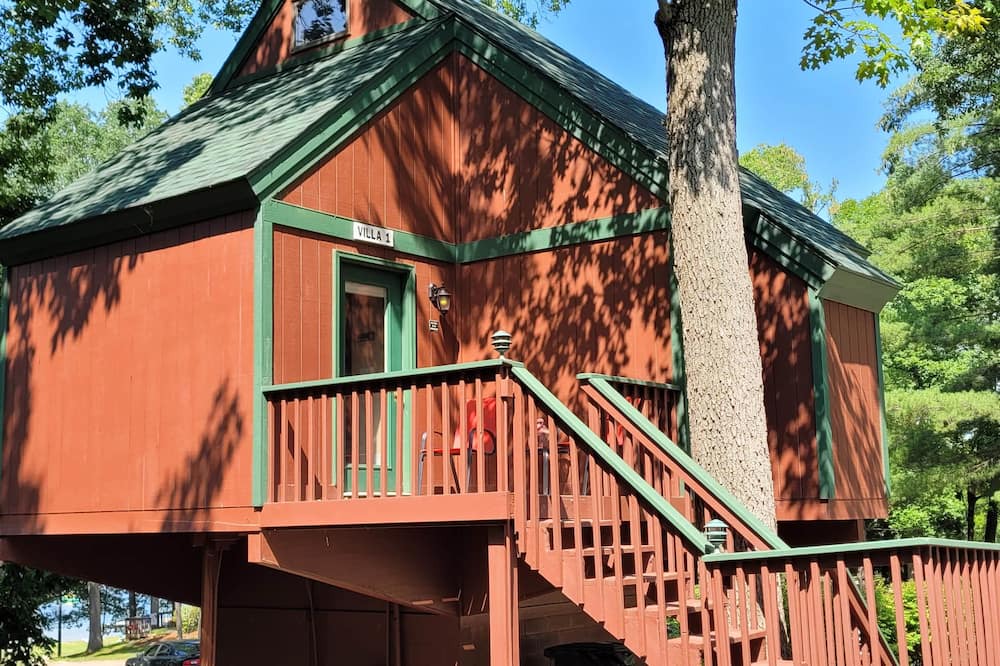 Howell Cabin | Villa 1 Historic Cottage