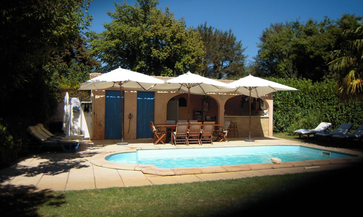 Mondragon Villa | Villa 10/12 pers private pool 8x4 and fully equipped Pool House