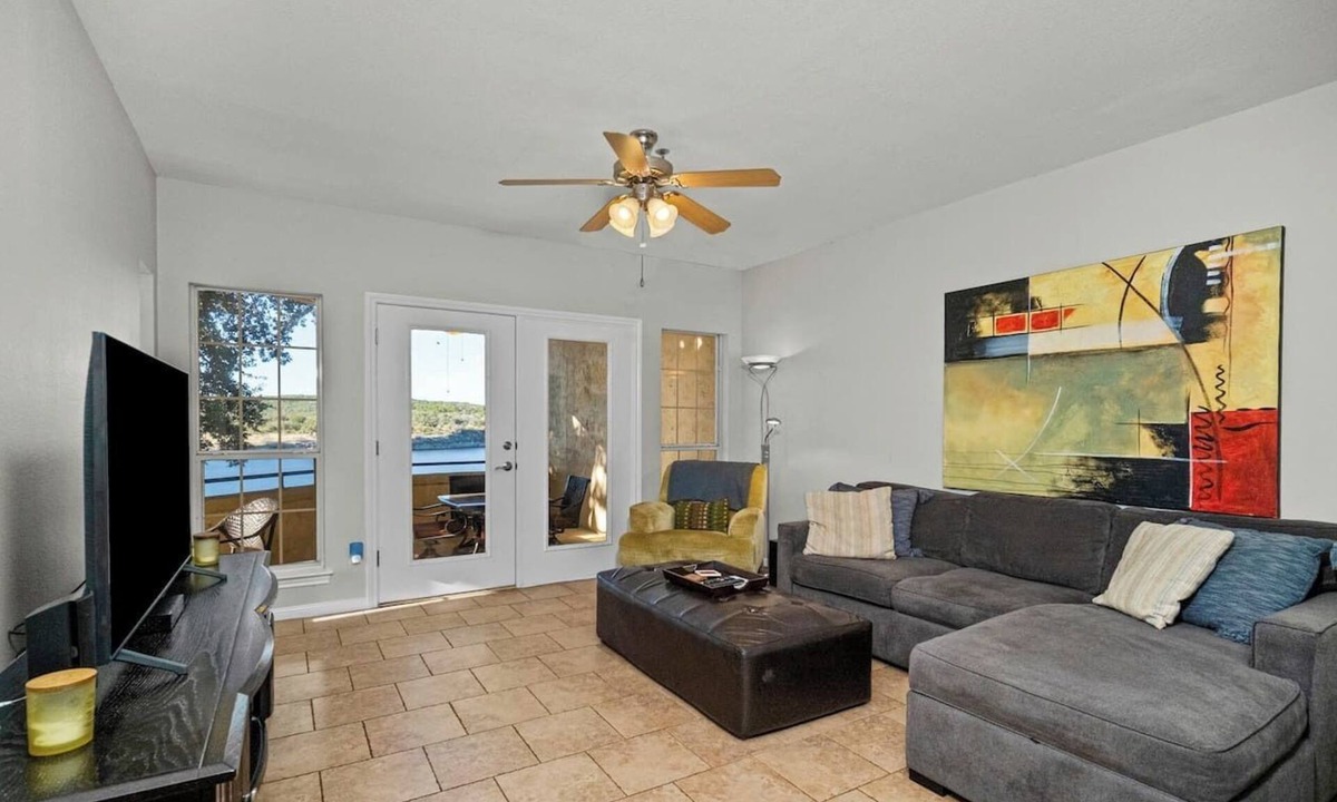 Highland Lake Estates Condo | Villa 1104 - Great Lake View with a king bed