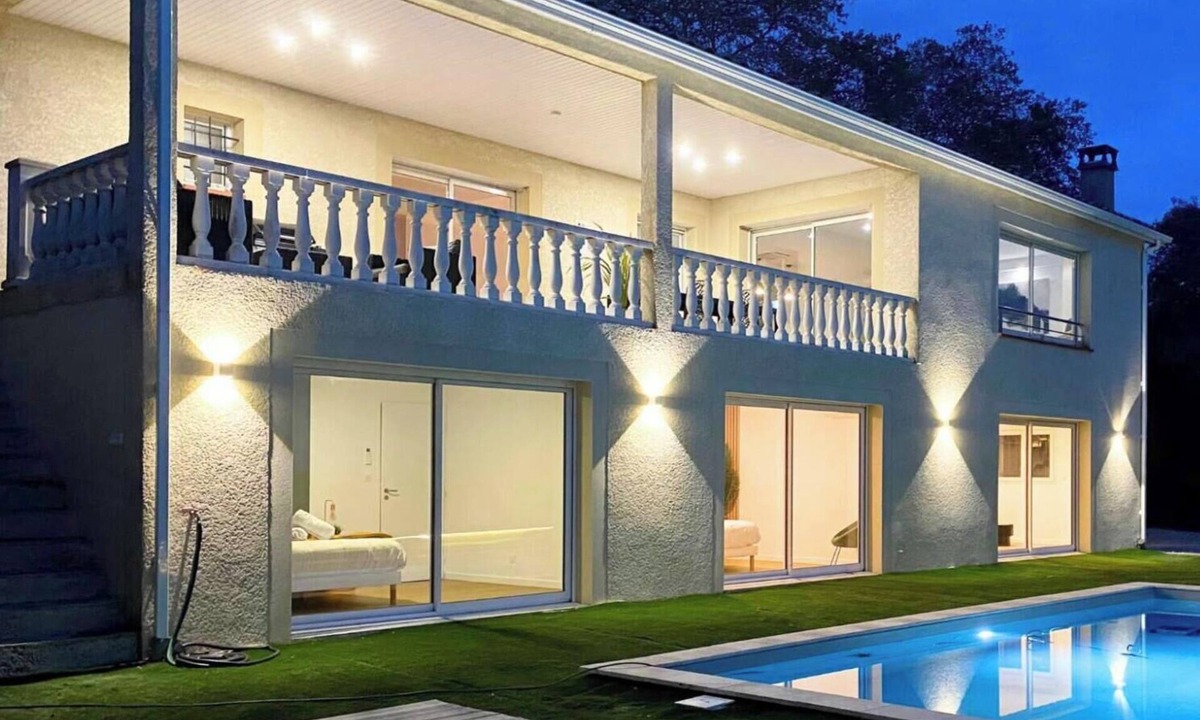 Esperce Villa | Villa 15pax - Pool - Jacuzzi - Bar - Cinema - Panoramic view