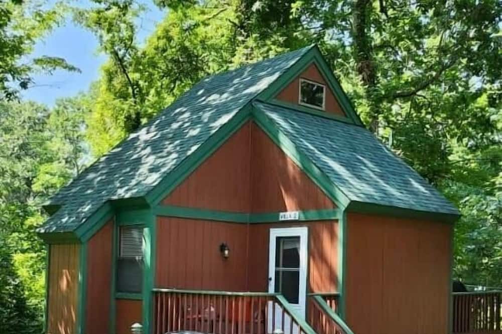 Howell Cabin | Villa 2 Historic Cottage