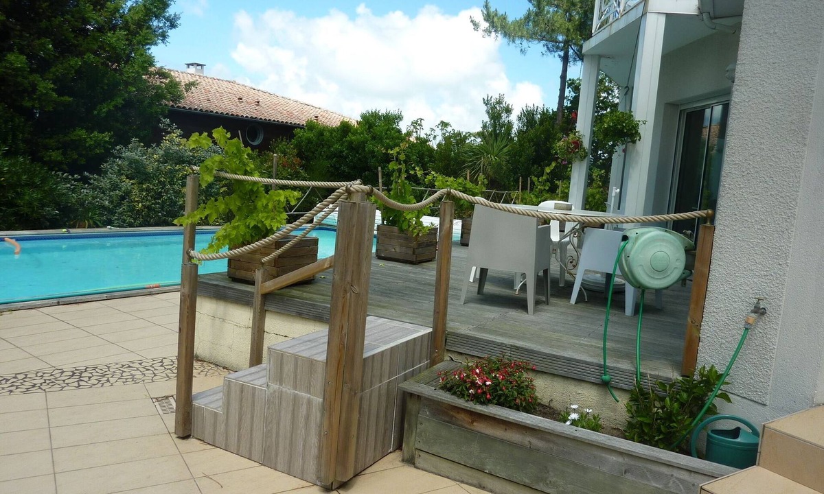 Pyla-sur-Mer Villa | Villa 2 kms from the dune du pyla (walking distance to the beach), swimming pool, SPA, Rooftop