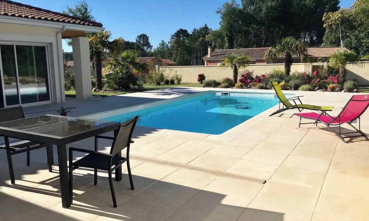 Marsac-sur-l'Isle Villa | Villa 210 m2 swimming pool